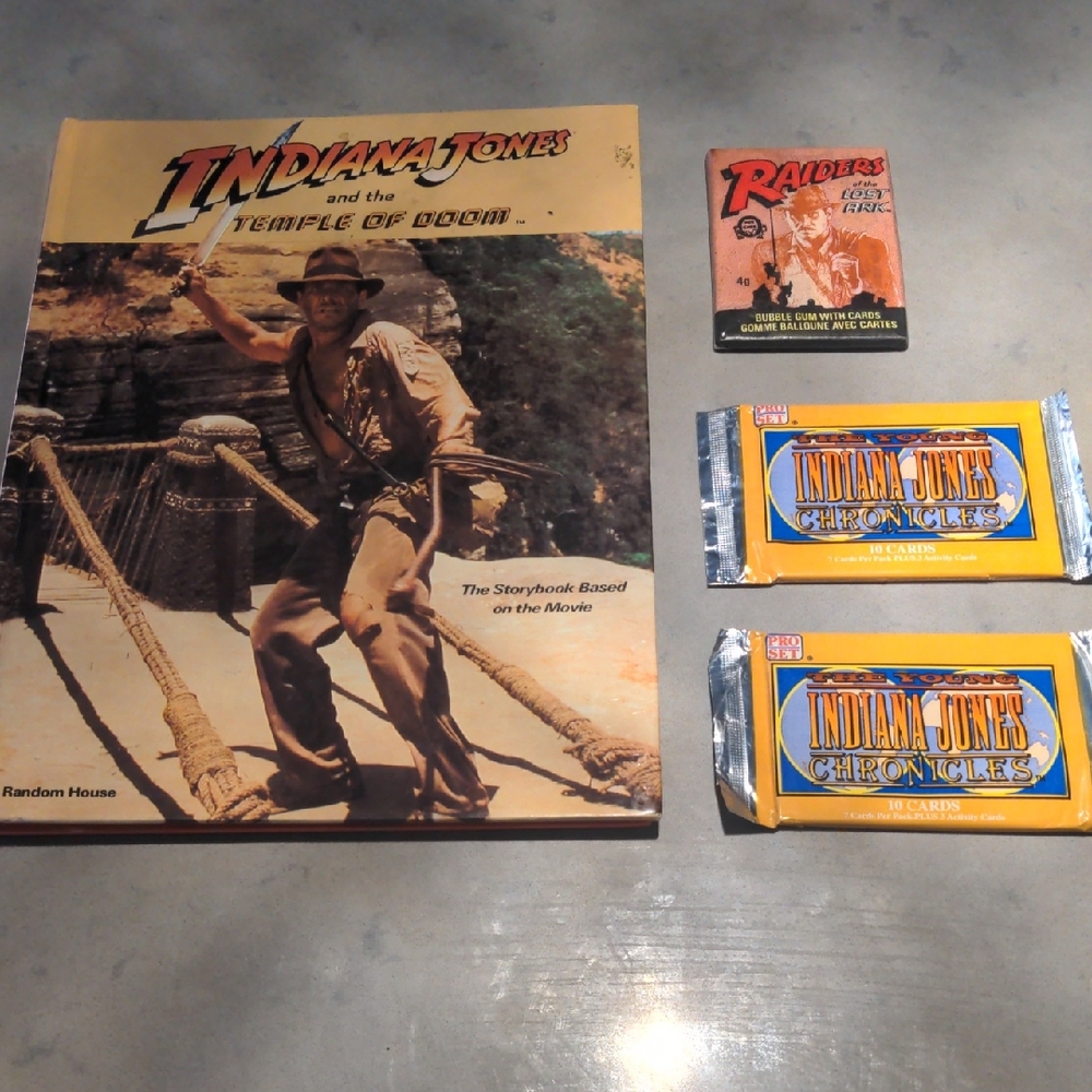 Indiana Jones Bundle (Book & Trading Cards)